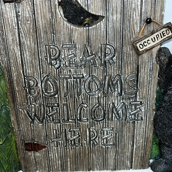 Bear bottoms welcome here outhouse 3 bears hanging around resin wall plaque - Picture 2 of 7